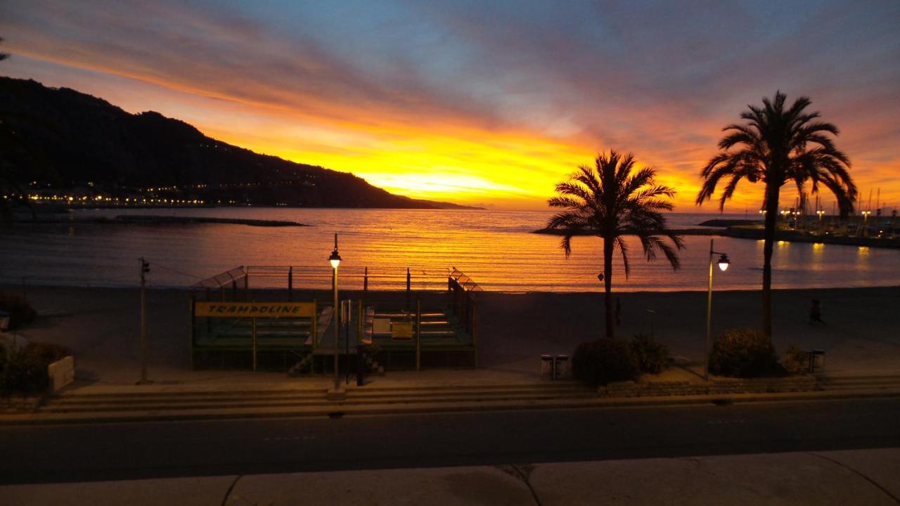 Apartment Les Sablettes Panoramic Sea View Menton Exterior foto